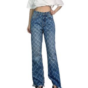 Nouveau design OEM – Jean floral pour femme – En stock – Pantalon en denim décontracté coupe skinny délavé - Product Image 1