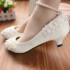 {Star Cat} scarpe da sposa con cavigliera bianca e perla grandi dimensioni piatte con varie altezze del tacco disponibili per le donne - Product Image 2