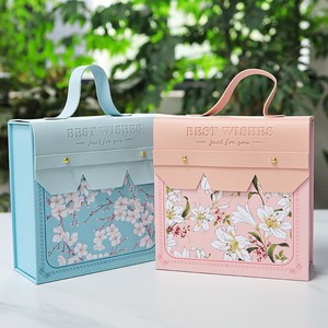 高档定制logo设计师盒纸盒纸板磁性礼品盒带皮革手柄 - Product Image 1