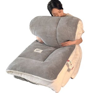 <span class=keywords><strong>Bedsure</strong></span> Sherpa Fleece-<span class=keywords><strong>Decke</strong></span> für Couch-Dicke und warme <span class=keywords><strong>Decke</strong></span> für den Winter, weiches Fuzzy-Plüsch-Wurf geschenk für Frauen, grau - Product Image 3