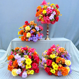 Centro de Mesa de Rosas Artificiales de Seda Coloridas Promise Silk para Decoración de Eventos y Bodas - Product Image 1