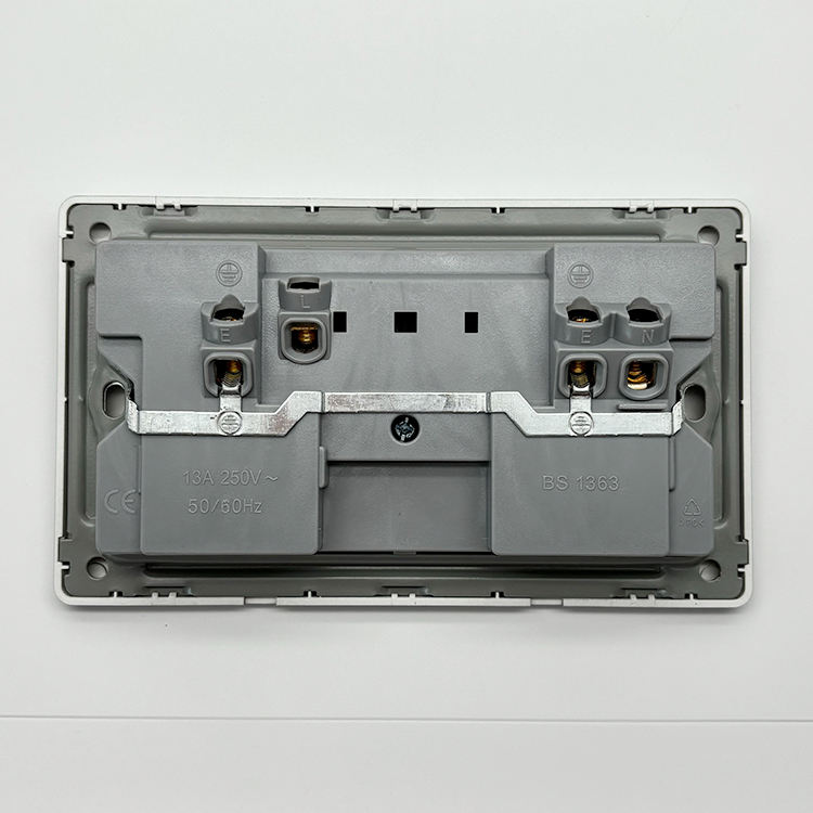 High Quality Double Switch Multi Plug and 16A Wall Socket With Switch Outlet Electric Light Switch Home Kitchen