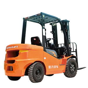 Carrello Elevatore Telescopico Diesel Noblelift 4WD da 3 Tonnellate CPC(D)30 - Product Image 2