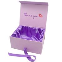 Boîte cadeau rectangulaire rigide personnalisée en matériaux recyclés avec doublure en mousse, pelliculage mat, gaufrage, emballage pour fleurs de la Saint-Valentin