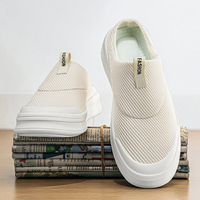 Zapatillas de deporte a la moda para hombre, zapatos antideslizantes con suela exterior de plataforma gruesa acolchada, zapatos informales cómodos antideslizantes para el hogar, viajes cortos, uso diario