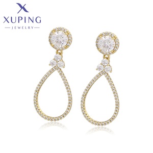 Para Xuping <span class=keywords><strong>Jewelry</strong></span> X000984508 <span class=keywords><strong>Trendy</strong></span> 14K Chapado en oro Artificial Diamond <span class=keywords><strong>Wedding</strong></span> Pendientes de gota ovalados para mujer - Product Image 1