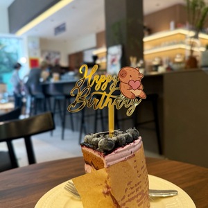 ท็อปเปอร์เค้กวันเกิดอะคริลิคคาปิบาร่าลายน้ำผึ้งและหวานๆ หนา 1.3 มม. กว้าง 9 ซม. ของตกแต่งงานปาร์ตี้สำหรับงานฉลองวันเกิด - Product Image 6