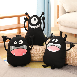 Ensemble de coussins en peluche monstre noir mignon et <span class=keywords><strong>moche</strong></span>, personnalisables avec logo, poupées en peluche monstre de dessin animé, coussins de canapé doux, cadeaux pour enfants et décoration intérieure - Product Image 6
