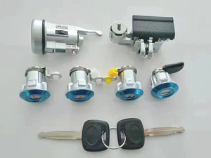 Khóa Công Tắc Land Cruiser HZJ79, Khóa Công Tắc Đánh Lửa 69057-60211 - Product Image 3