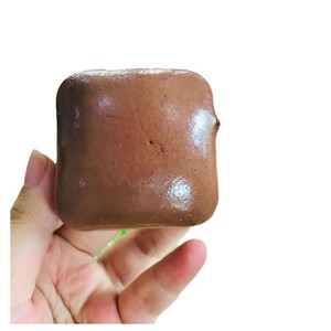 ของเล่นบีบอัดรูปขนมปัง PU Foam Squishies ของเล่นบีบอัดรูปเค้กน่ารัก ของเล่นบีบอัดลดความเครียด ของเล่นเด็ก ของเล่นบีบอัดแบบ Fidget Toy - Product Image 1