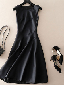 ชุดเดรสสีดำแขนกุดทรงเข้ารูปสุดหรูสำหรับฤดูร้อนใหม่ - Product Image 5