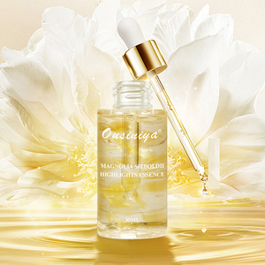 เซรั่มบำรุงผิวหน้าสูตรไวท์เทนนิ่งผสมสารสกัดจากแมกโนเลีย ซีโบลดี และชะเอมเทศ ออร์แกนิค แบรนด์ส่วนตัว ช่วยเติมความชุ่มชื้นด้วยไฮยาลูรอน - Product Image 1