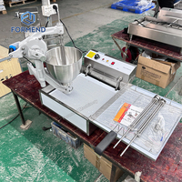 Ligne entièrement automatisée beignet système robotique de pâtisserie pour la réduction des coûts de main-d 'œuvre