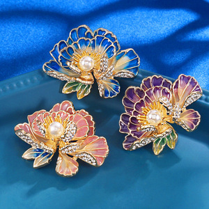 Bros Peony Mewah Baru dari Paduan Logam Gaya Cina, Pin Bunga 3D Elegan, Hadiah Pesta Pernikahan Pertunangan, Aksesori Pakaian - Product Image 3