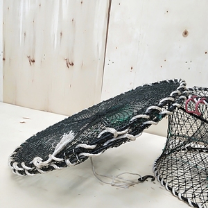 <span class=keywords><strong>ตา</strong></span>ข่ายดักปลาโพลีเอทิลีนสำหรับปลา กุ้ง และหอยสังข์ในกรงดักปูแบบพับได้ - Product Image 3