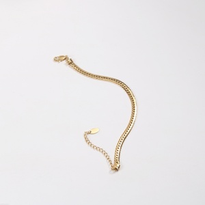 Pulsera de Cadena con Diseño Simple Chapada en Oro de 18K al por Mayor para Mujer - Product Image 5