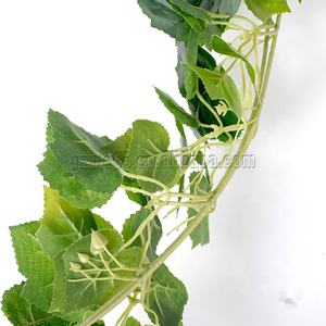 Vente en gros de <span class=keywords><strong>lierre</strong></span> suspendu sur mesure pour l'extérieur Verts décoratifs Plantes artificielles murales grimpantes Fausses vignes de <span class=keywords><strong>lierre</strong></span> - Product Image 6