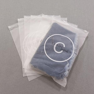 कस्टम मुद्रित लोगो कपड़े पैकेजिंग जिपर बैग स्लाइड ज़िप लॉक शर्ट अंडरवियर फ्रॉस्टेड मैट पैकिंग कपड़े प्लास्टिक बैग - Product Image 4