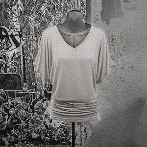 Camiseta de algodón puro de manga corta personalizable para mujer, de algodón peinado de fibra larga, informal, para el trabajo, ideal para el verano. - Product Image 3
