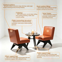Personnalisation OEM ODM, ensemble de table ronde en bois massif en noyer avec 2 chaises, revêtement en cuir pour bar, restaurant, centre commercial et hôtel