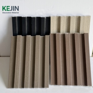 Panel de pared moderno WPC compuesto de madera acanalada <span class=keywords><strong>Louvre</strong></span> para decoración interior Material impermeable y para uso en exteriores - Product Image 1