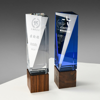 Nouveau design trophée de cristal design créatif excellent trophée de sport d'honneur d'employé prix de danse prix de gros d'usine trophée de verre