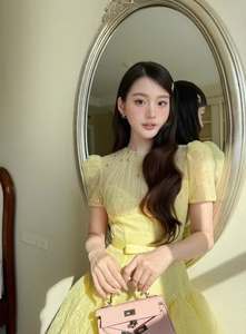 Robe de soirée mini à manches courtes et manches lanternes, personnalisable OEM/ODM, vente en gros, élégante, jaune clair, dentelle, perles, robe de fête numérique pour femme - Product Image 5