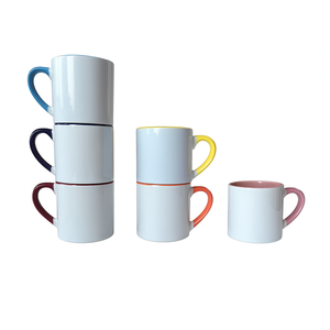 Tasses en céramique multicolores Tasses à sublimation personnalisables de 6oz <span class=keywords><strong>avec</strong></span> poignées colorées Revêtement intérieur - Product Image 1