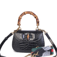 Sac fourre-tout personnalisable de luxe, design vintage, élégant et décontracté, avec poignée en bambou, en cuir véritable, imperméable, léger, pour femme