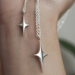 Collier <span class=keywords><strong>Stella</strong></span> imperméable Collier étoile en acier inoxydable 316L Collier pendentif minimaliste à la mode en acier inoxydable - Product Image 2