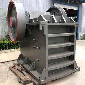 Дробильное оборудование: Запчасти для щековых дробилок, щековая дробилка для глины 900x1200, портативная щековая дробилка с двигателем и редуктором, макс. 225 т/ч, в продаже - Product Image 1