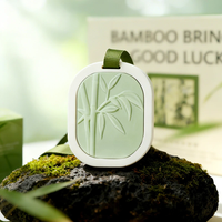 Coffret Cadeau d'Aromathérapie pour Voiture Feuille de Bambou – Diffuseur Créatif en Pierre pour Voiture, Pendentif Parfumé Haut de Gamme, Plaque de Parfum en Plâtre pour Voiture