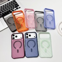 La charge magnétique convient aux coques de téléphone portable iPhone 18 Pro Max, la nouvelle coque transparente tout-en-un anti-chute pour hommes et femmes.