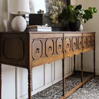 Table console moderne faite à la main pour salon, en fer, avec deux tiroirs et panneau en bois, pieds tournés réglables en hauteur