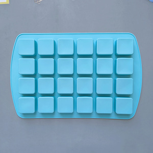 Stampo in Silicone <span class=keywords><strong>per</strong></span> Caramelle e Cioccolatini con 24 Cavità Quadrate, Stampo Personalizzato <span class=keywords><strong>per</strong></span> Dolci e Cioccolato - Product Image 4