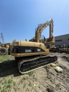 รถขุดตีนตะขาบ Caterpillar 320CL มือสอง น้ำหนัก 20 ตัน ชั่วโมงการทำงานต่ำ เครื่องจักรสำหรับงานดิน สำหรับงานก่อสร้าง - Product Image 3