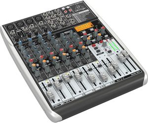 Mezclador Behringer Xenyx QX1204USB Premium de 12 Entradas y 2/2 Buses, Preamplificadores de Micrófono Xenyx, Multiefectos KLARK TEKNIK, Opción Inalámbrica, Paquete de 4 Cables - Product Image 2