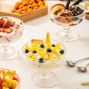 Ly thủy tinh cổ điển đánh bóng, kiểu dáng gợn sóng, dùng làm bát đựng món tráng miệng, kem và các món ngọt khác, có họa tiết nổi sọc. - Product Image 4