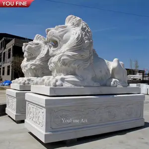 Grande statua di pietra del giardino all'aperto che si siede scultura di leone di marmo bianco