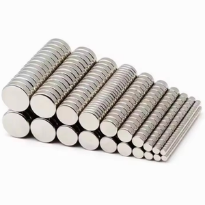 Imán <span class=keywords><strong>Potente</strong></span> N52 de 10 mm, 12 mm, 15 mm, 20 mm, Materiales Magnéticos Industriales de Neodimio, Disco Redondo, Imán Fuerte de Neodimio en Venta - Product Image 1