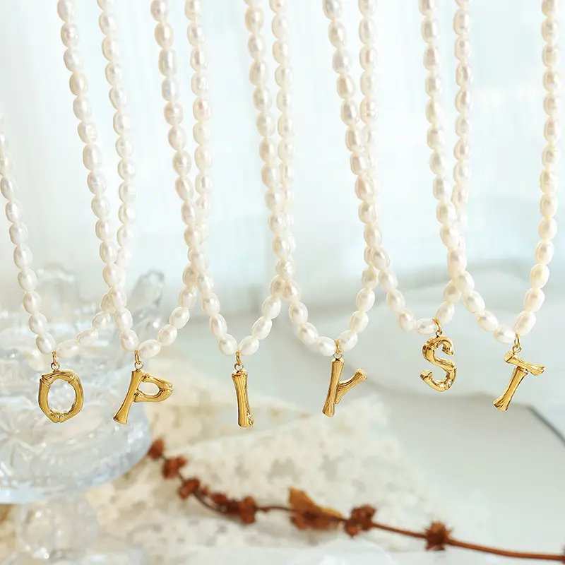 26 Alphabet English Initial Letter Pendant Necklace 18k Gold Plated Stainless Steel Natural Freshwater Pearl Necklace
