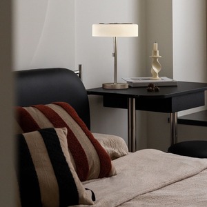 <b>Table</b> <b>Lamp</b> E27 LED 220V Eye Caring Bedroom Bedside Light With Pull Cord Switch Modern Minimalist Design - Product Image 3