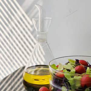 Dispensador de Aceite de Cocina de un Solo Orificio de 470 ml, Diseño Nuevo, Lata de Aceite Comestible de Vidrio de Borosilicato Alto, Seguro, Saludable, Fácil de Verter y Limpiar - Product Image 4