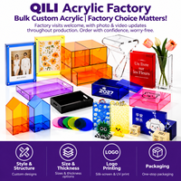 Support d'affichage de maquillage personnalisé OEM d'usine avec rétroéclairage LED de luxe, boîte d'affichage de cosmétiques en acrylique pour l'affichage en magasin de beauté