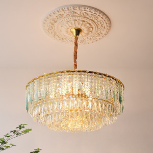 Lámpara de Araña de Cristal con Acabado Dorado, Base para Bombilla E26, LED Blanco Cálido de 3500K, Altura Ajustable, Compatible con Regulador de Intensidad, Lámpara Colgante Grande para Sala de Estar - Product Image 4