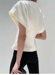 Haut d'été blanc sans manches asymétrique à une boutonnière, coupe ajustée, style mode, avec épaules tombantes, pour <span class=keywords><strong>femme</strong></span> - Product Image 5