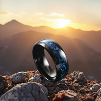 Bague de mariage en carbure de tungstène noir bombé de 8 mm avec incrustation d'opale bleue sertie en canal, bijou tendance pour homme et femme