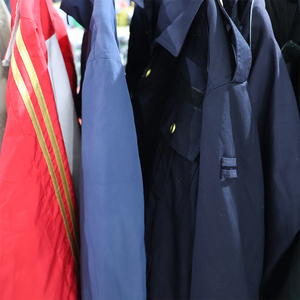 Vestes d'Hiver pour Hommes d'Occasion en Gros, <span class=keywords><strong>Vintage</strong></span>, Propres, Lot Mélangé, Friperie Abordable - Product Image 6