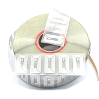 Rouleaux d'étiquettes RFID vierges 13,56 MHz 76x45 mm pour imprimantes à transfert thermique, compatibles avec l'utilisation en logistique d'entrepôt et l'inventaire