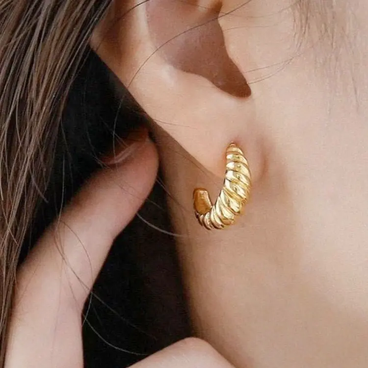 Children Girls Gold Stainless Steel Croissant Cuff Earrings Fade And Rust Resistant Safe And Healthy C-shaped Earrings